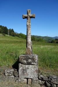 Croix  à Larmande